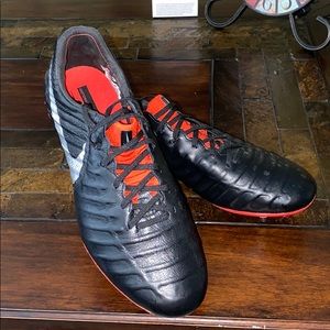 Nike Tiempo Legends Black/Red/White